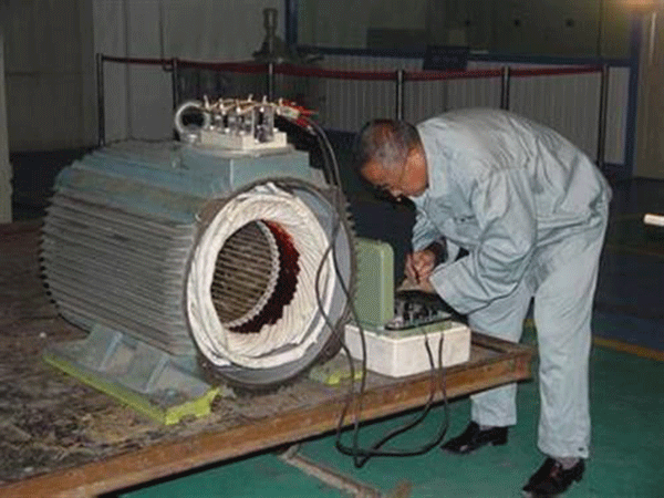 為何萬用表不能測量三相電機而用搖表——西安泰富西瑪電機(西安西瑪電機集團股份有限公司)官方網(wǎng)站 為何萬用表不能測量三相電機而用搖表——西安泰富西瑪電機(西安西瑪電機集團股份有限公司)官方網(wǎng)站